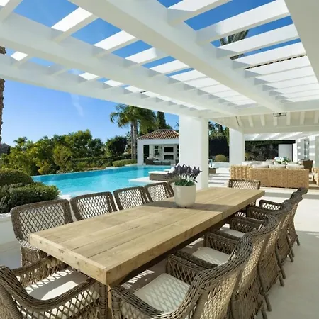 Manila Villa Marbella
