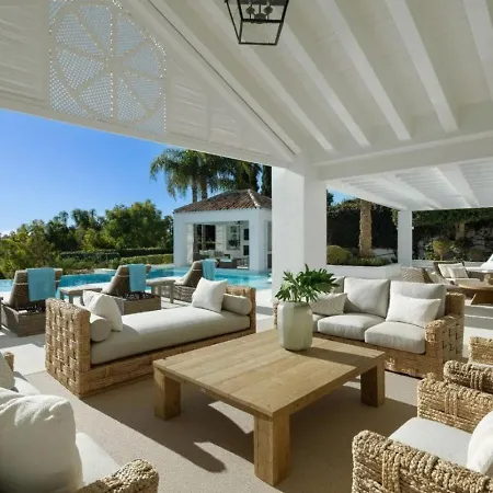Manila Villa *